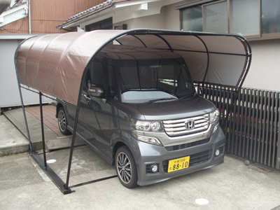 パイプ車庫カーリーフ キャノピーBS-C ブラウンシルバーの施工事例 京都府k様
