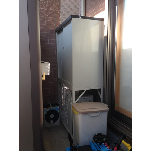 お客様組立 グリーンライフ エアコン室外機カバー 収納庫hs 92セットの施工例 環境生活ブログ